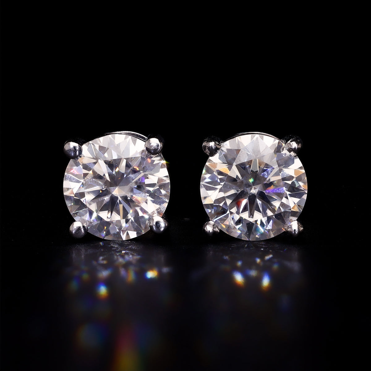 Classic VVS Moissanite Diamond Studs