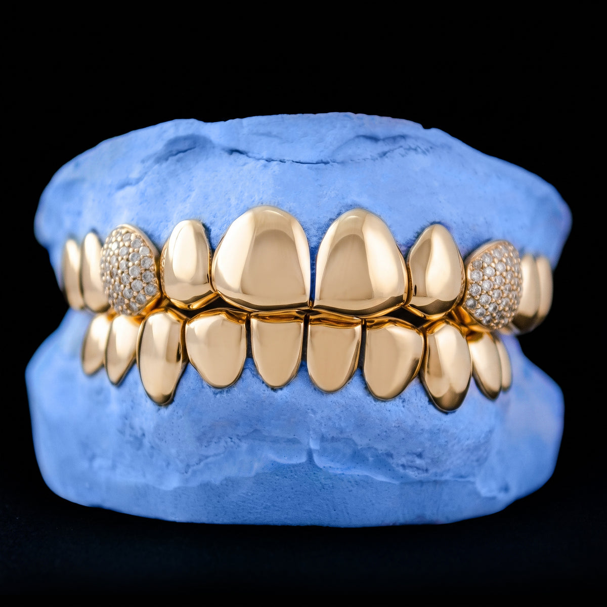 Iced-out Top 2 Fangs On Solid Set Grillz